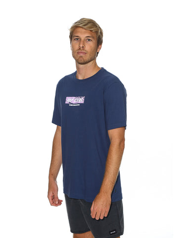 QUEST FADE OUT TEE - Navy