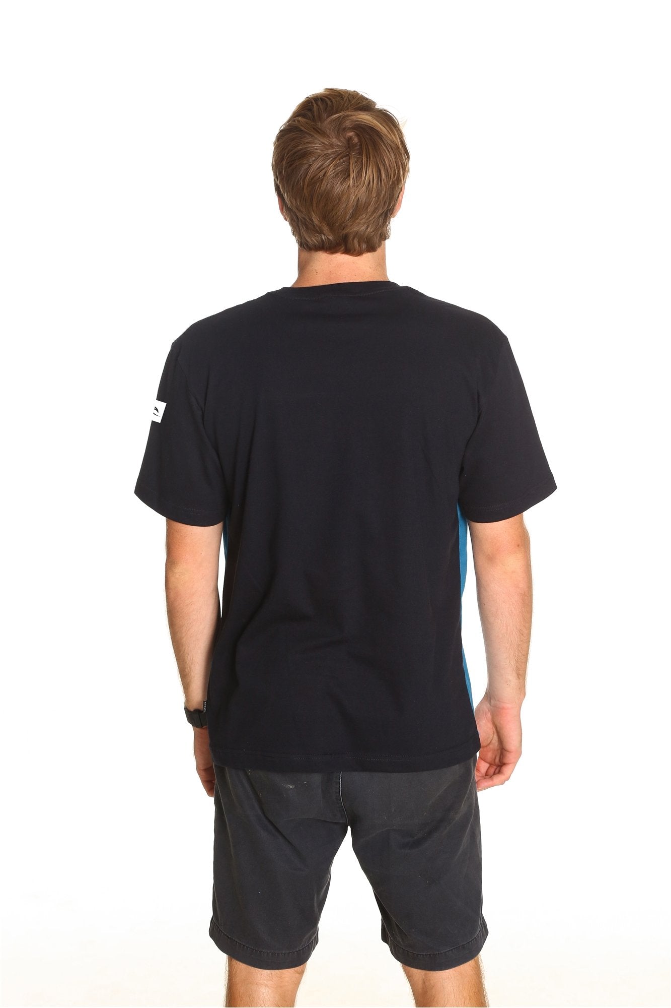 UNDERTOW PANEL TEE