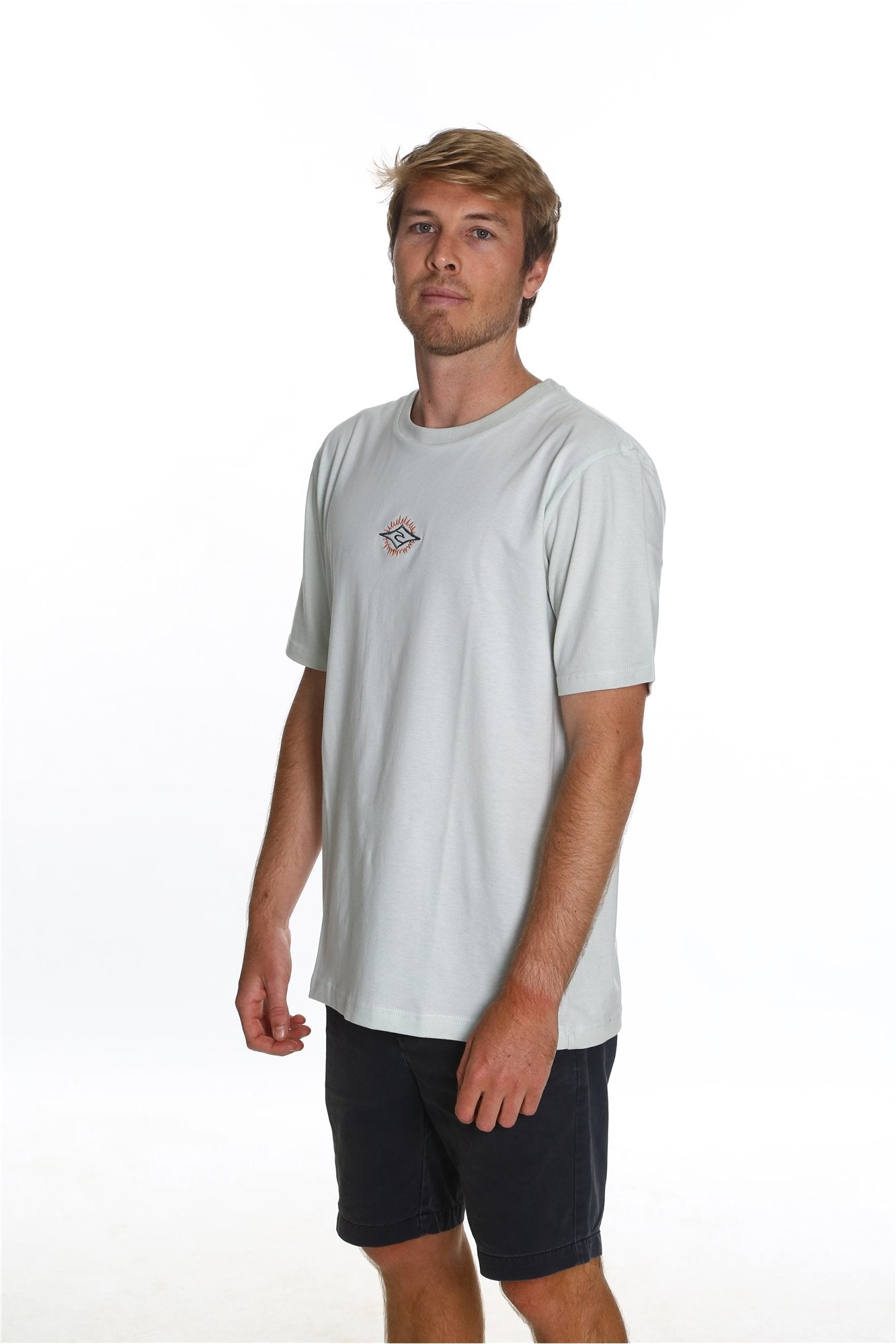 PILL ICON EMBROIDED TEE