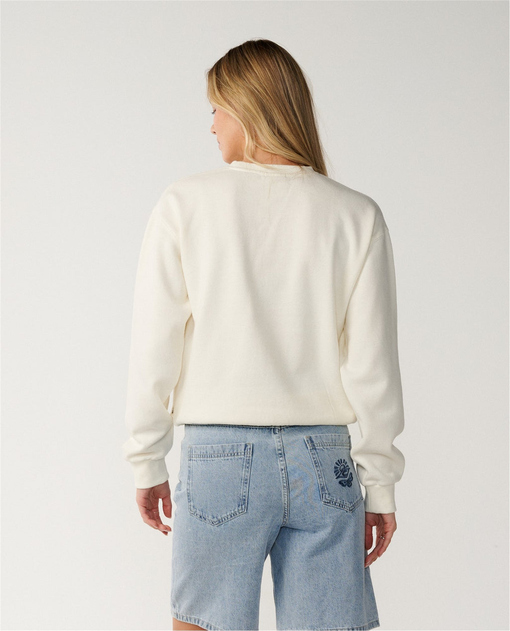 LIVE THE SEARCH CREW NECK