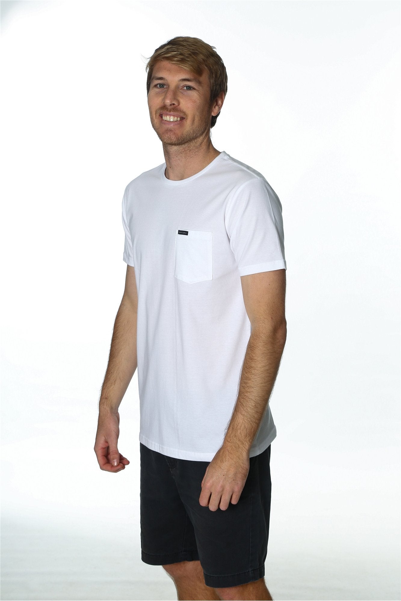 PLAIN POCKET TEE