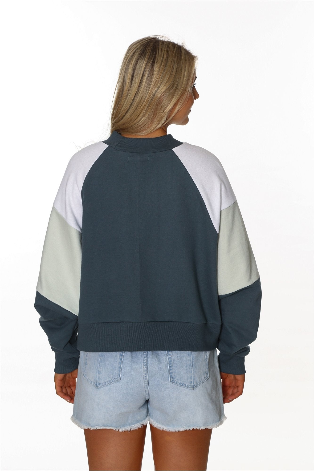 ARCHIVE BLOCK RAGLAN CREW