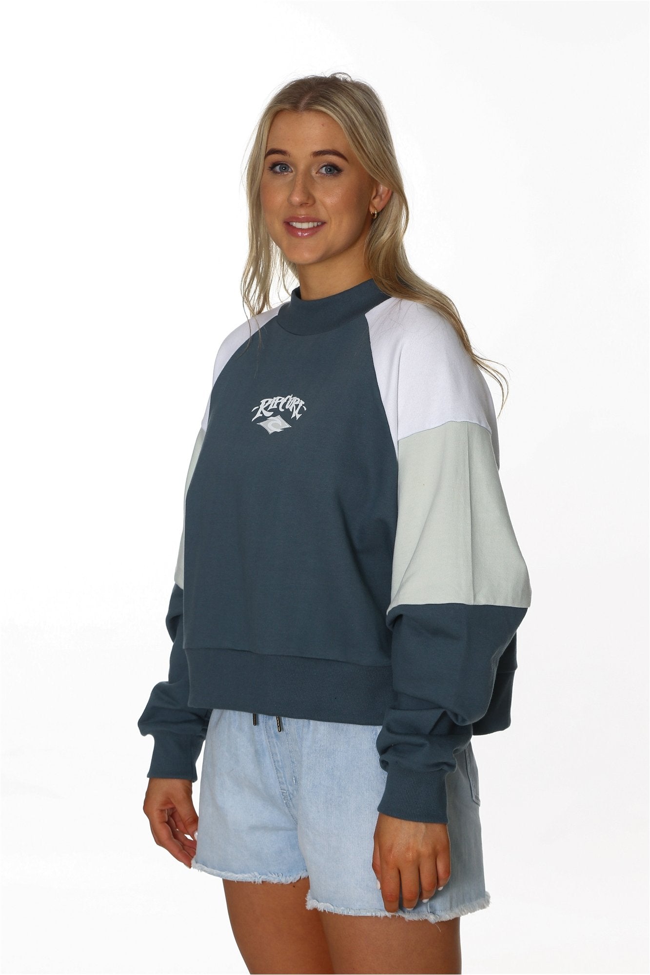 ARCHIVE BLOCK RAGLAN CREW