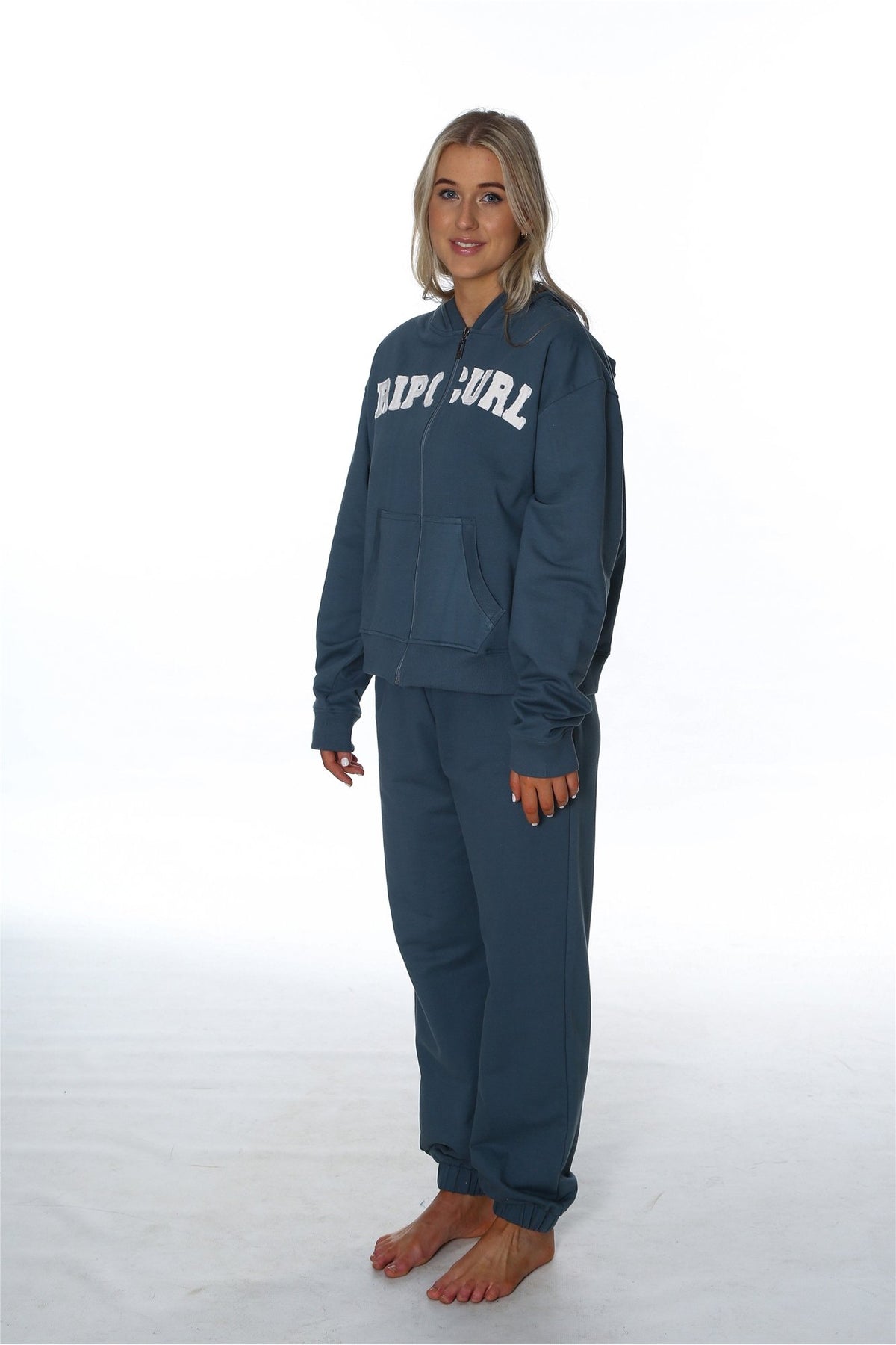 VARSITY SLOUCHY FIT TRACK PANT