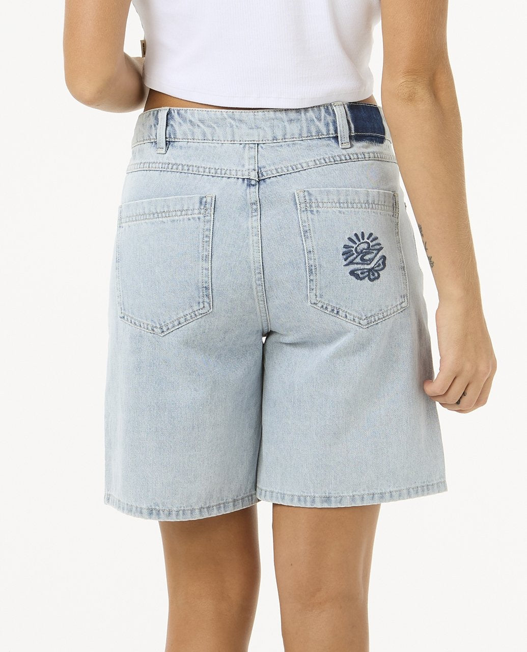AGGIE RELAXED DENIM SHORT