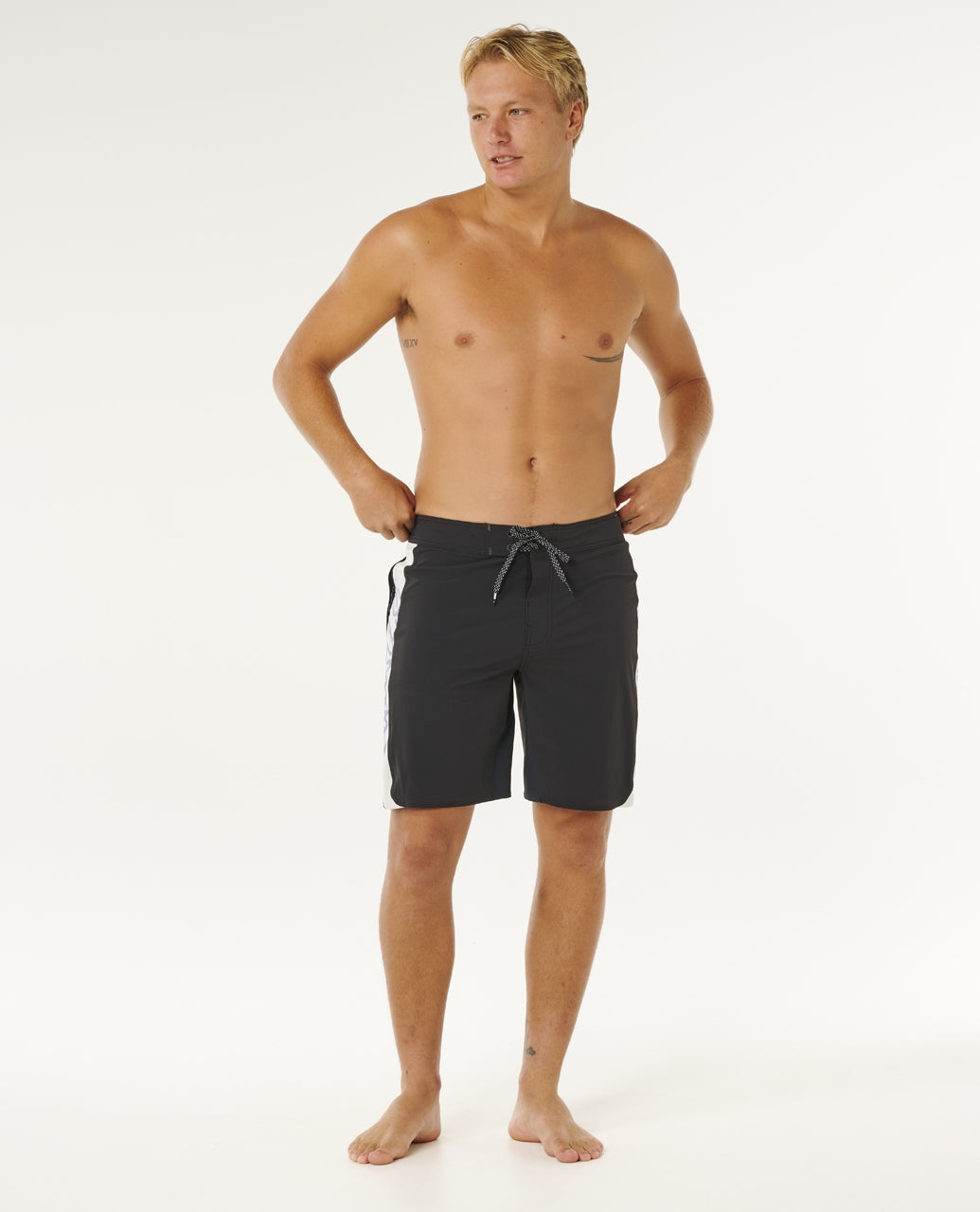 MIRAGE 3-2-ONE ULTIMATE 19" BOARDSHORT