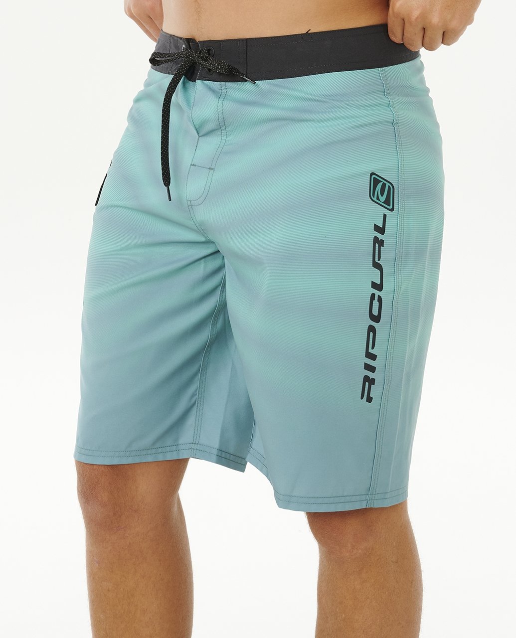 SHOCK WAVE BOARDSHORT